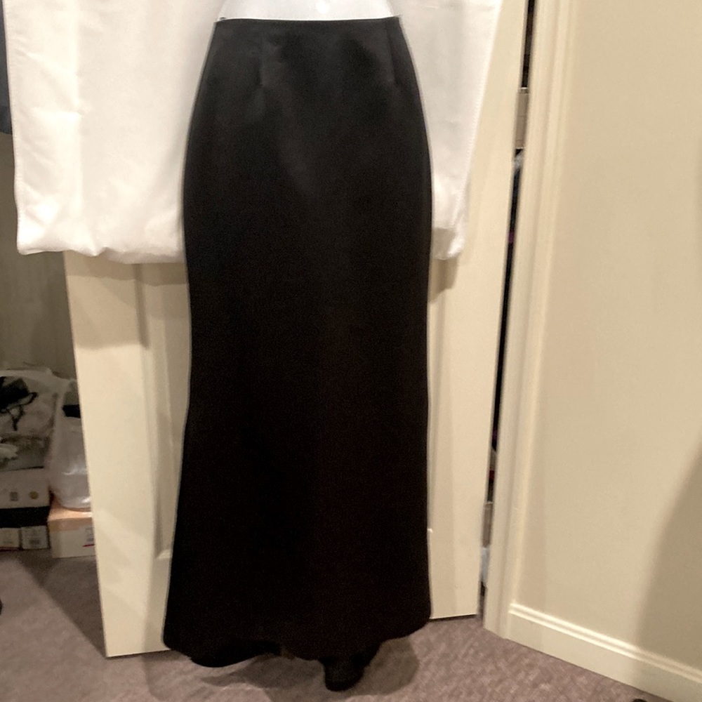 Amsale black formal skirt with train, Sz 6 fits like 0